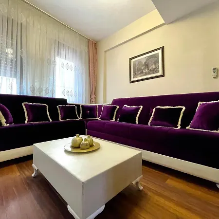 Large Living Duplex Pera