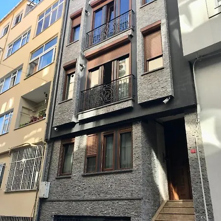 Large Living Duplex Pera Διαμέρισμα